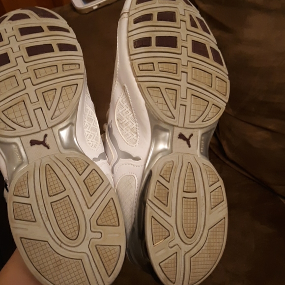 Puma shoes - Picture 2 of 3